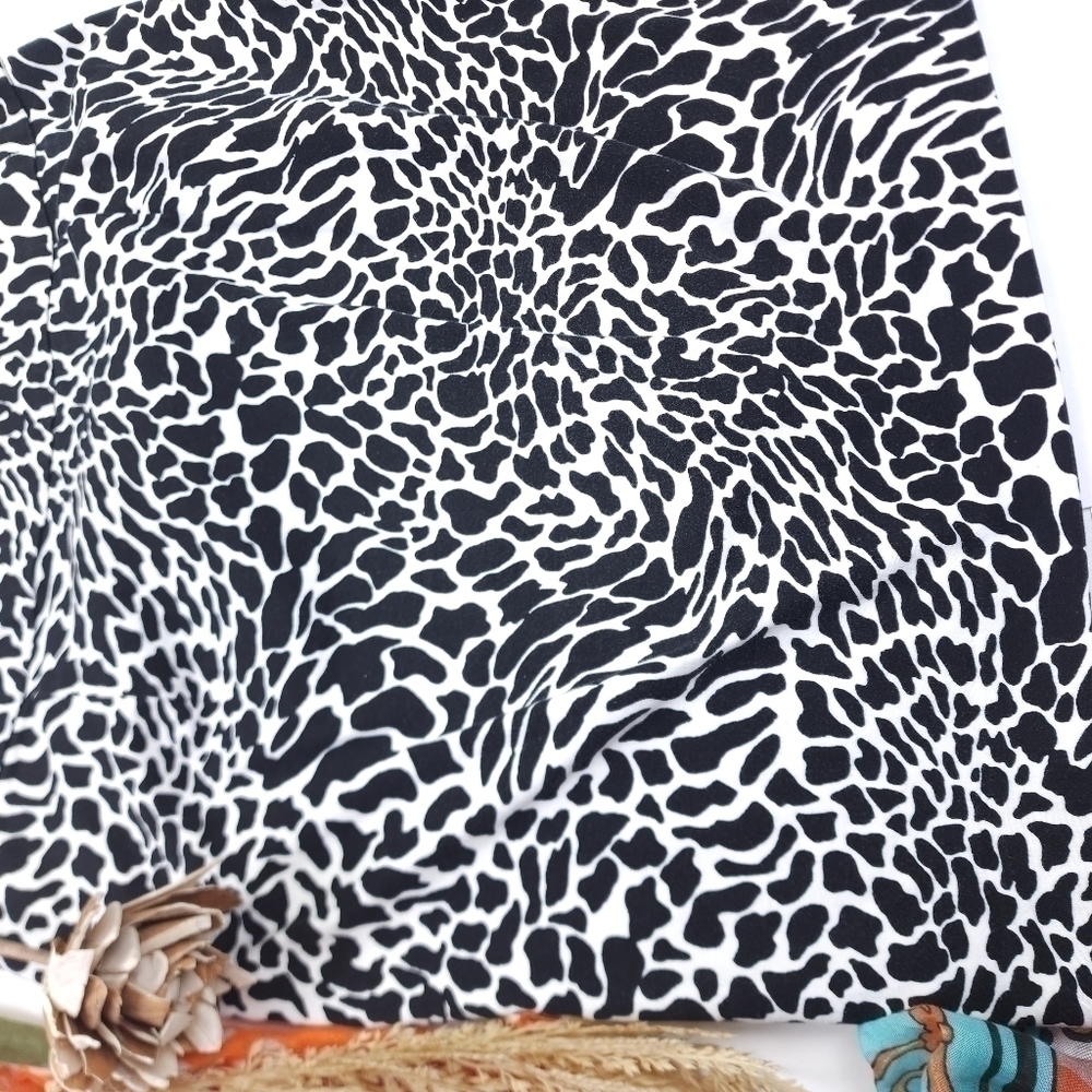 Ann Klein Stretch Black White Animal Print sz 6 - Picture 6 of 9